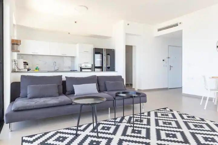 Oַ&O Group- Luxury Apt Tower Best Sea View Bat Yam Eksteriør bilde