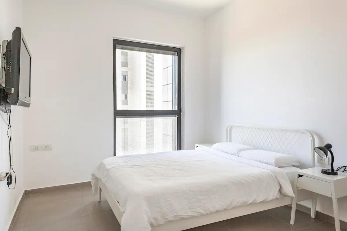 Oַ&O Group- Luxury Apt Tower Best Sea View Bat Yam Eksteriør bilde