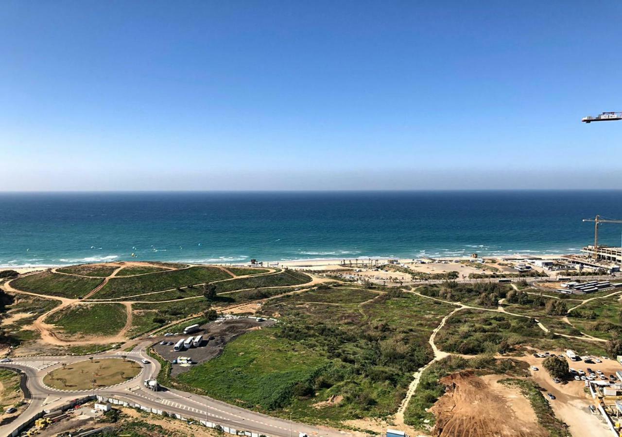 Oַ&O Group- Luxury Apt Tower Best Sea View Bat Yam Eksteriør bilde